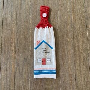 Crochet top hanging kitchen towel